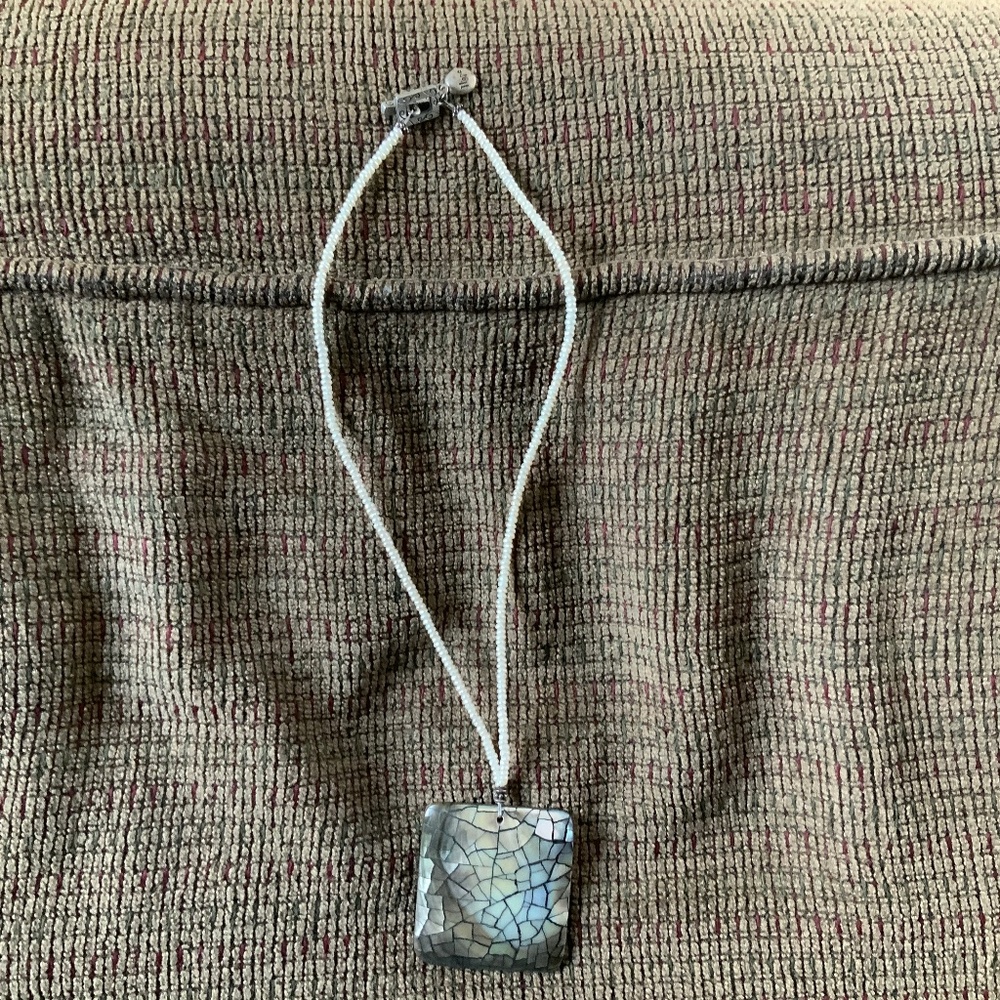 Beautiful Vintage Shell Necklace